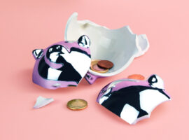 Spaarvarken leeg en kapot_website 832x312px